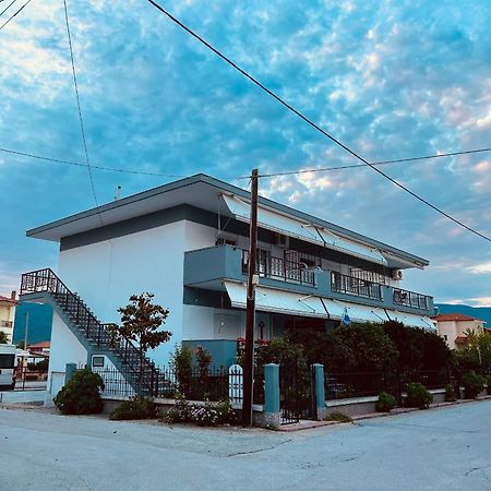 Atlantis Apartments Nea Vrasna Ngoại thất bức ảnh