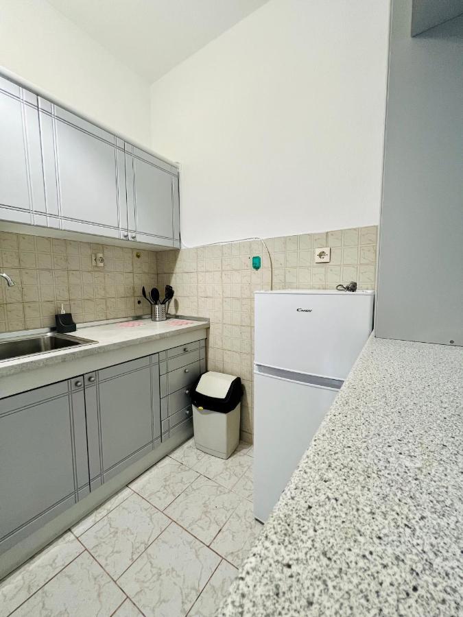 Atlantis Apartments Nea Vrasna Ngoại thất bức ảnh