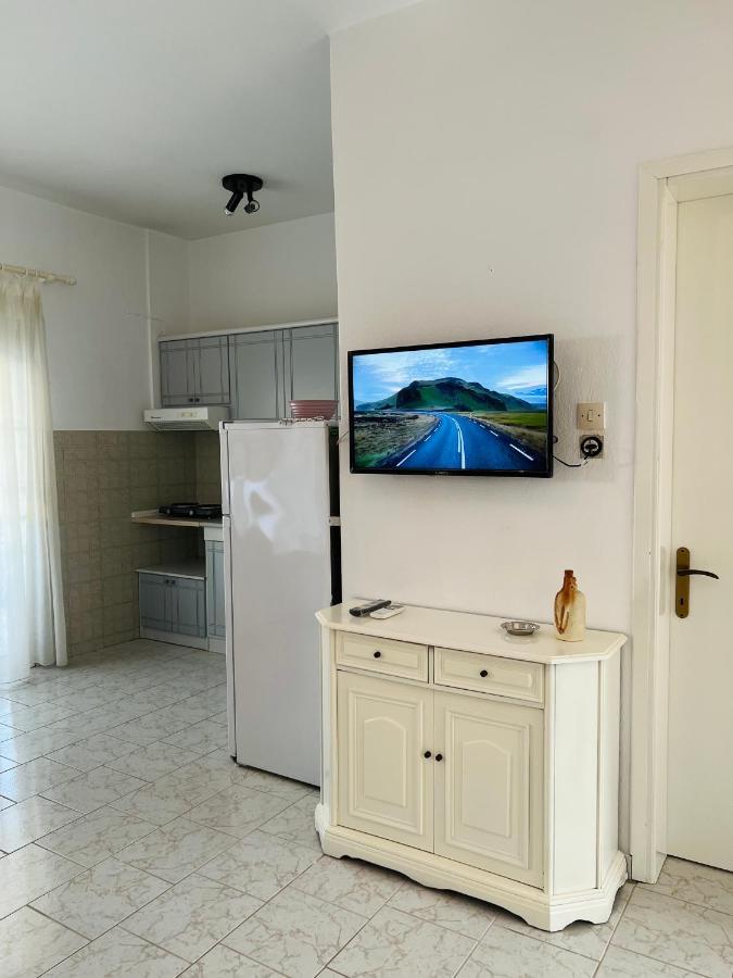 Atlantis Apartments Nea Vrasna Ngoại thất bức ảnh