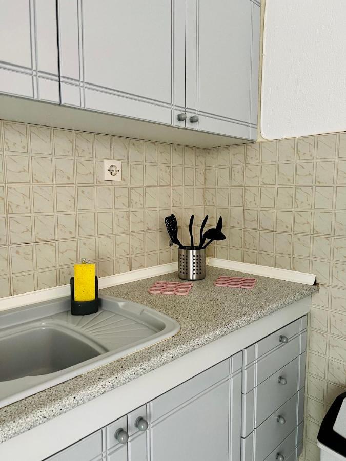 Atlantis Apartments Nea Vrasna Ngoại thất bức ảnh