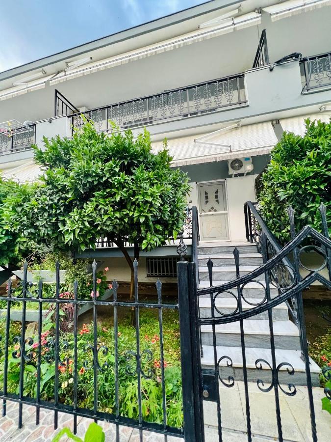 Atlantis Apartments Nea Vrasna Ngoại thất bức ảnh