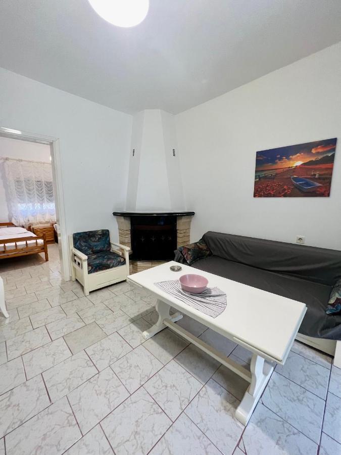 Atlantis Apartments Nea Vrasna Ngoại thất bức ảnh