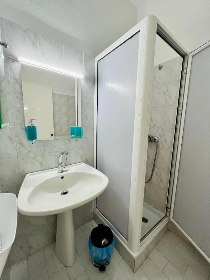 Atlantis Apartments Nea Vrasna Ngoại thất bức ảnh